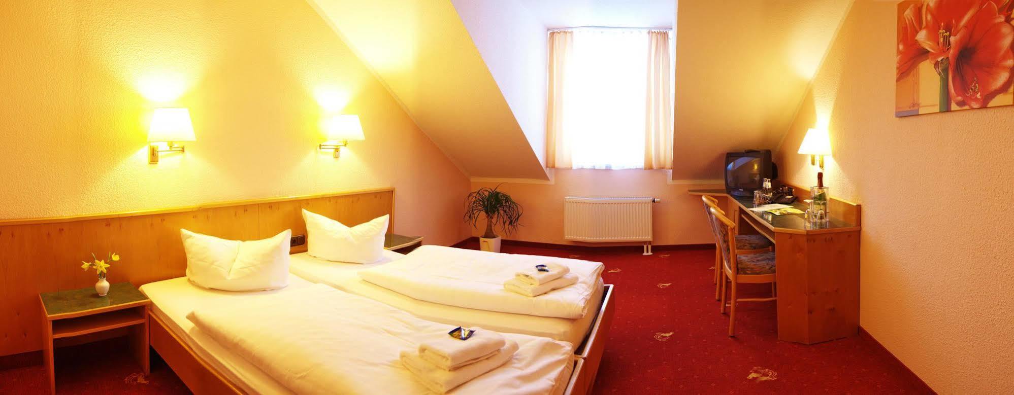 Hotel Goldener Fasan Oranienbaum-Woerlitz Екстериор снимка