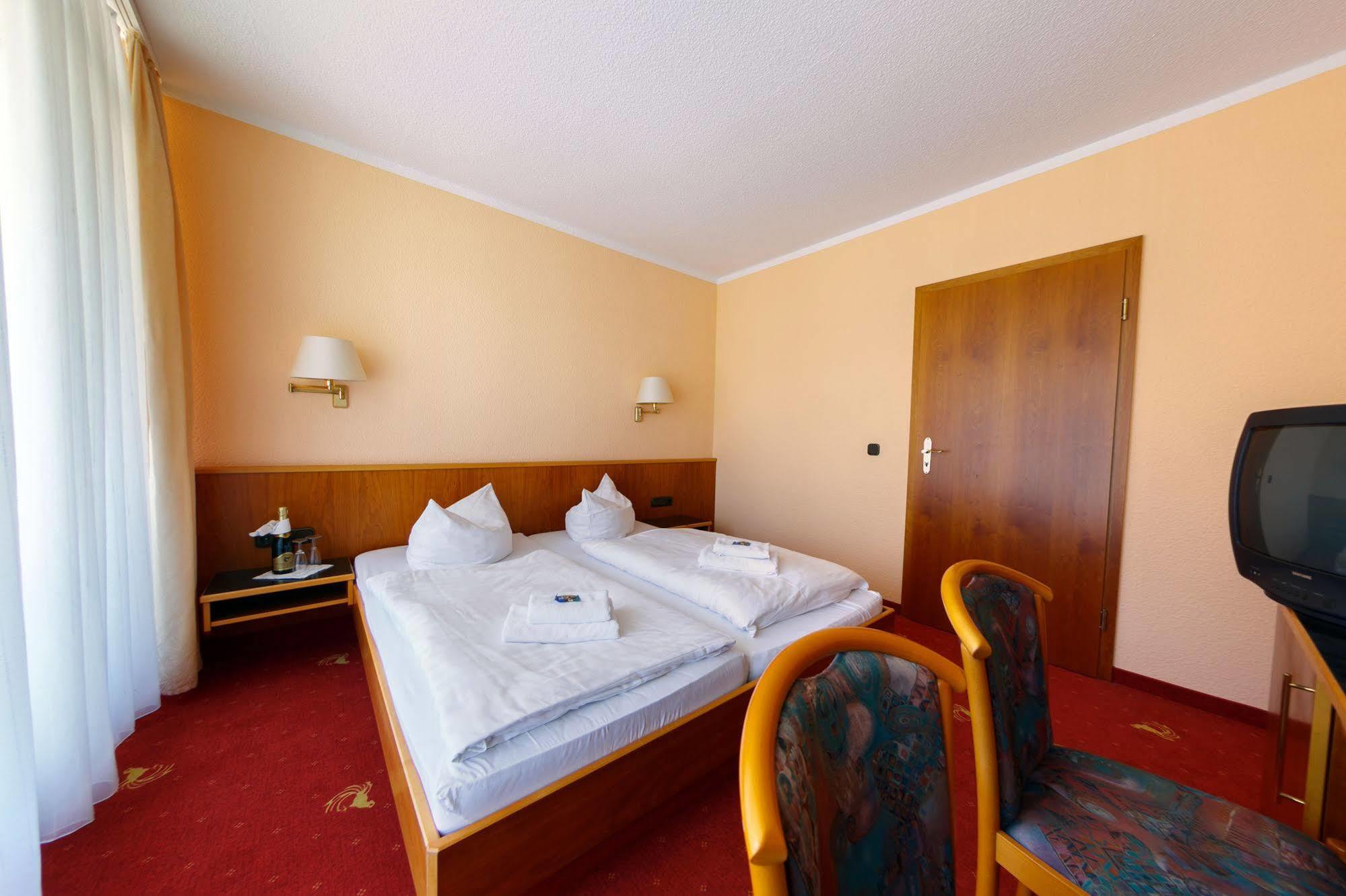 Hotel Goldener Fasan Oranienbaum-Woerlitz Екстериор снимка